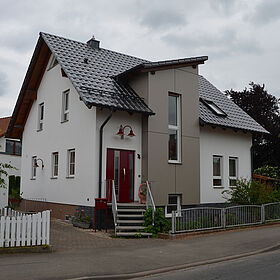 Steildach eines sanierten Hauses in Arnstadt